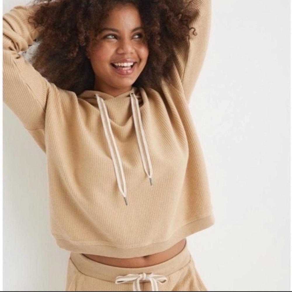 Aerie tan ribbed hoodie